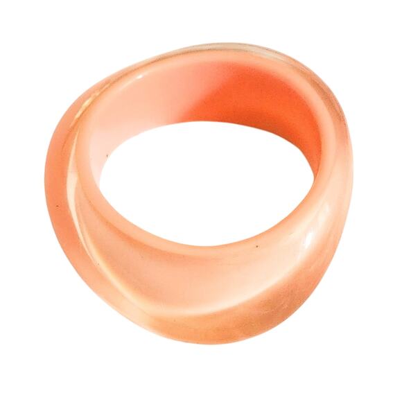 Vtg Clear Peach Lucite Resin Asymmetric Chunky Bangle Bracelet - Picture 1 of 6